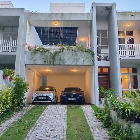 Oesis - Stylish Villa Steps From Historic Galle Fort Εξωτερικό φωτογραφία
