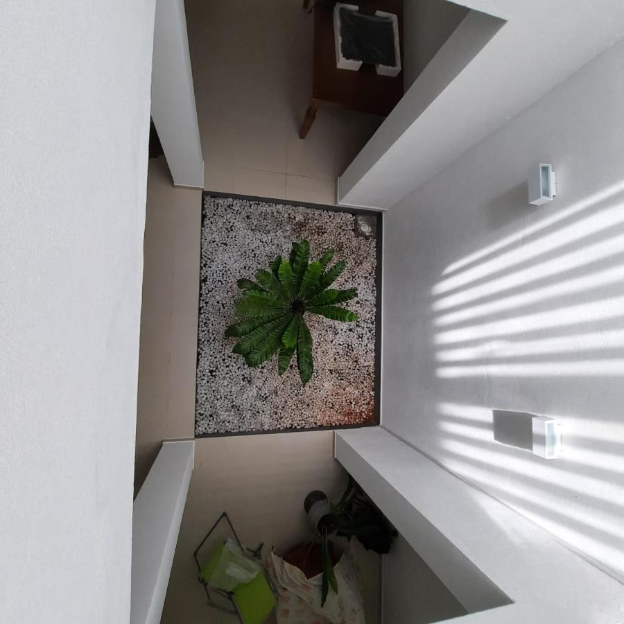 Oesis - Stylish Villa Steps From Historic Galle Fort Εξωτερικό φωτογραφία