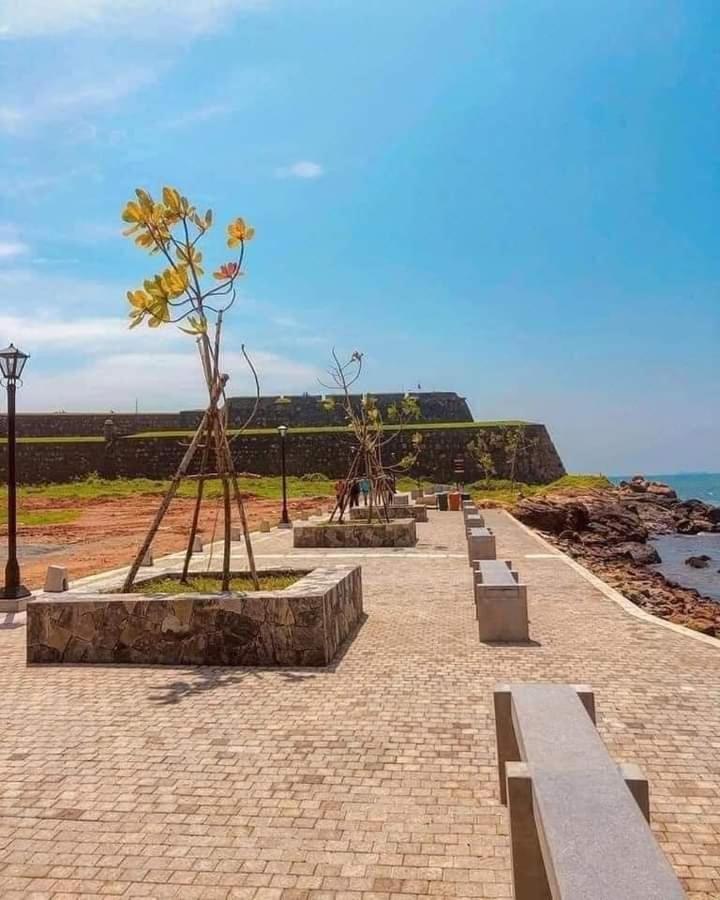 Oesis - Stylish Villa Steps From Historic Galle Fort Εξωτερικό φωτογραφία